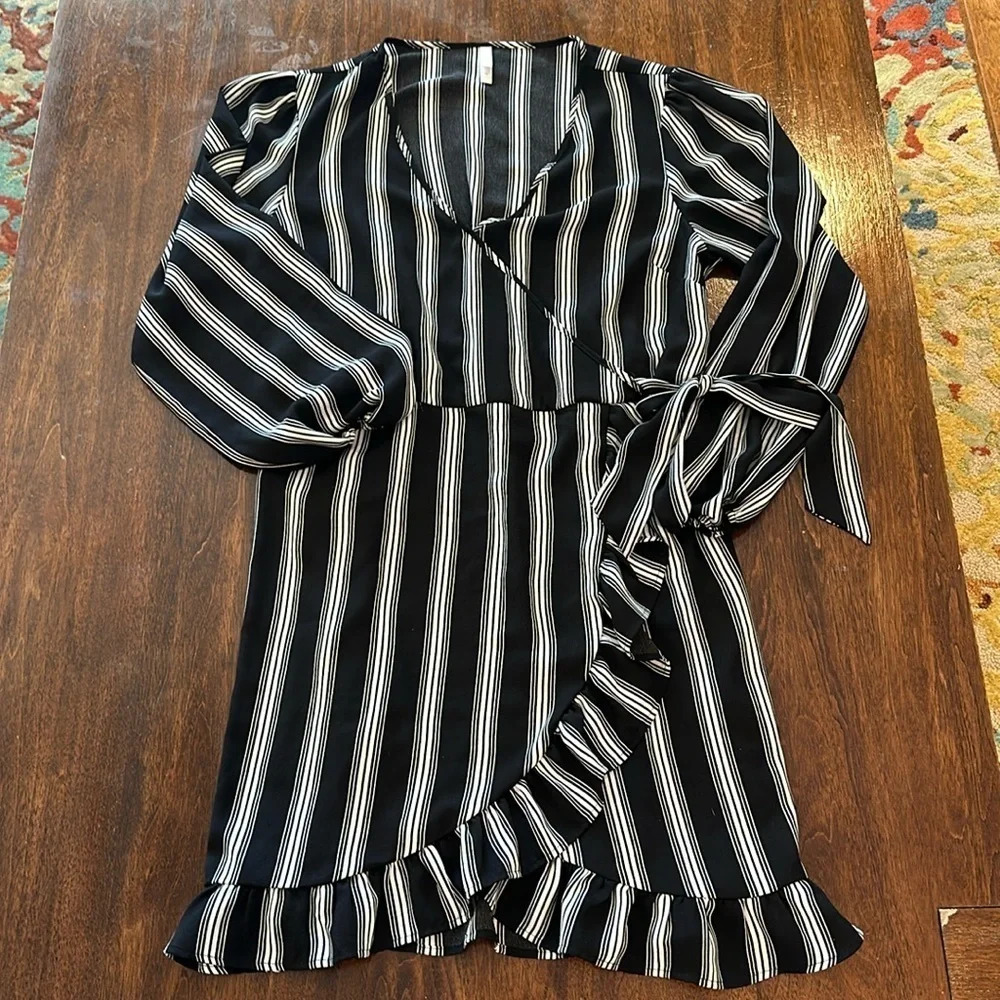 Xhilaration B&W Dress Sz XL